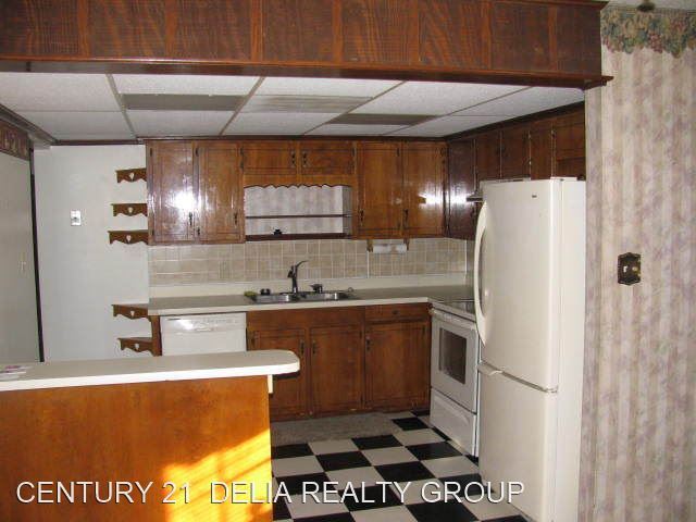 Building Photo - 3 br, 2 bath House - 2202 Mustang St.