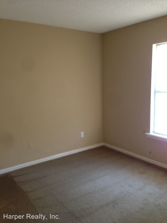 Building Photo - 2 br, 2 bath House - 111 Raintree Ct