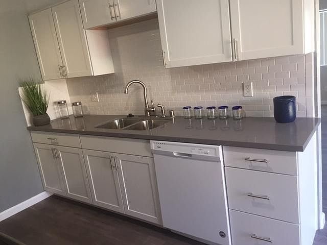 Foto del edificio - 2383 Mirto Ct