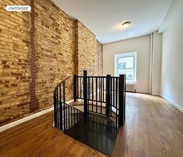 Building Photo - 535 E 87th St