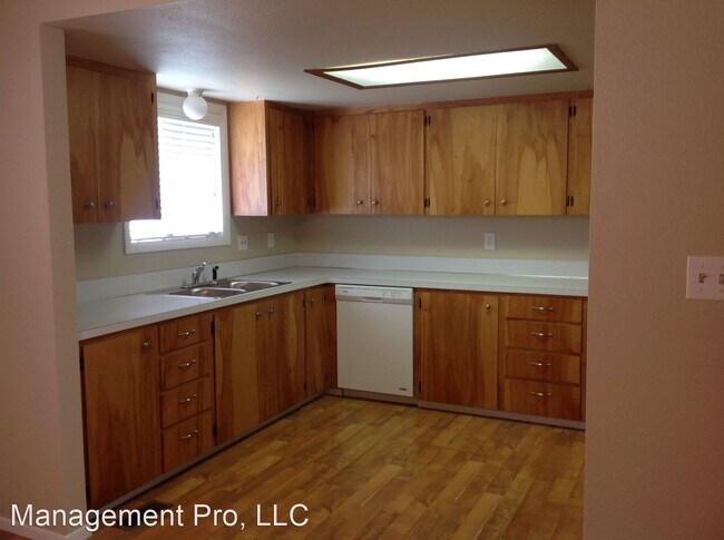 Foto del edificio - 3 br, 1.5 bath House - 395 W. Cranmer Drive
