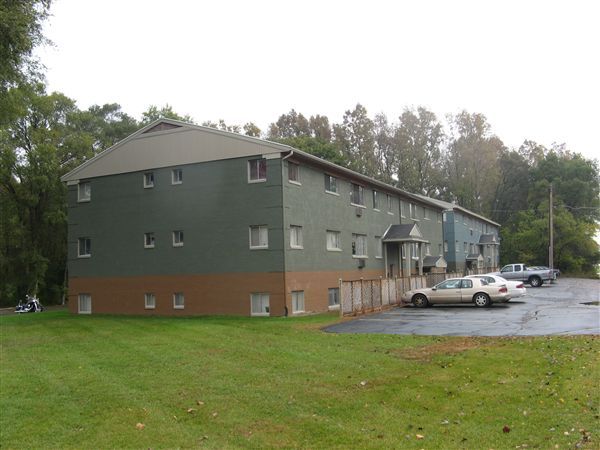 Foto principal - 908 E Oak St