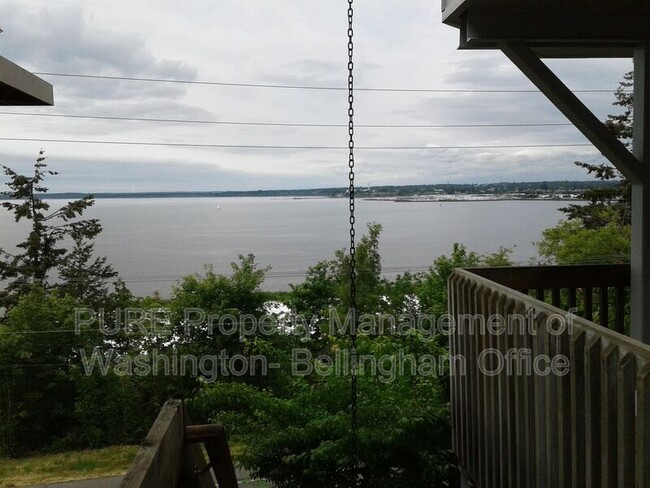 229 N State St Unit #B, Bellingham, WA 98225 - Condo For Rent In ...