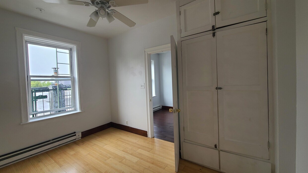Foto principal - 15 Hopkins Ave