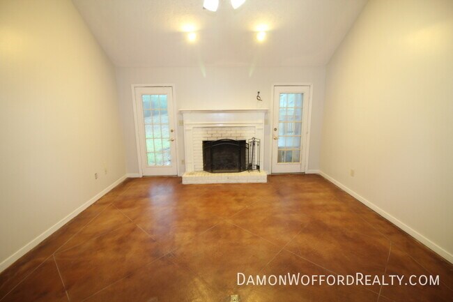 Foto del edificio - 308 Woodrun Dr