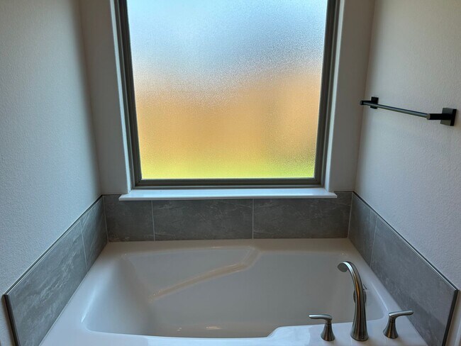 Foto del edificio - Beautiful Bentonville Home! 4 Bedrooms, 2.5 Bathrooms!!