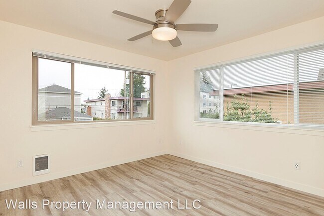 Building Photo - 7522 24th Ave NW