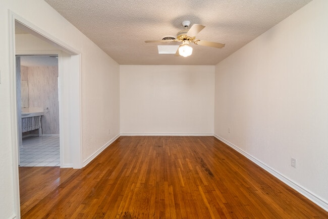 Master Bed - 1006 S 3rd St