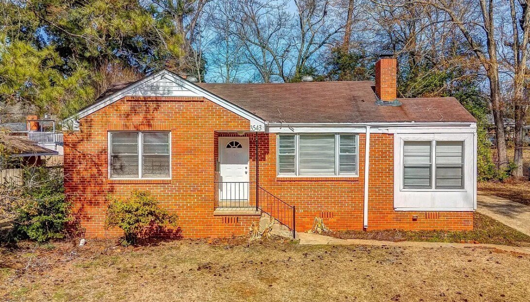 Primary Photo - 3576 N Wareingwood Dr