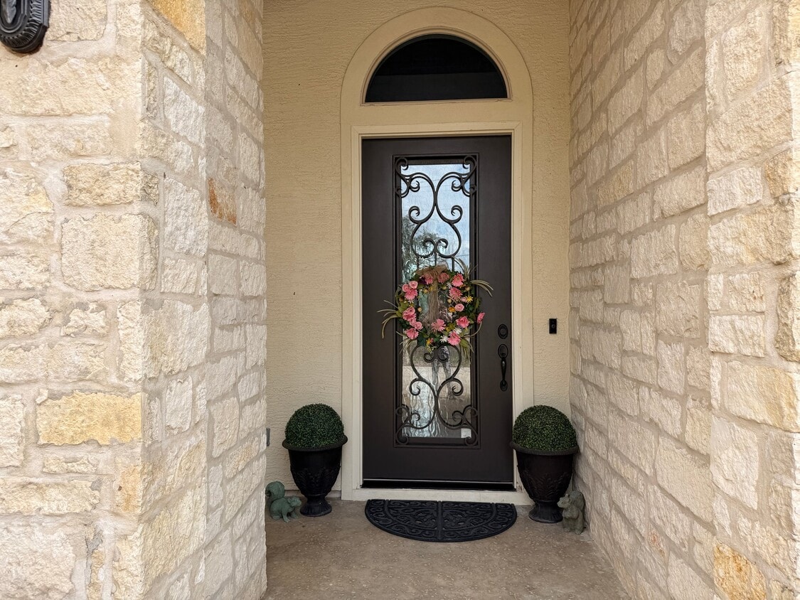 Photo - 1155 Glenwood Loop (Bulverde, TX)