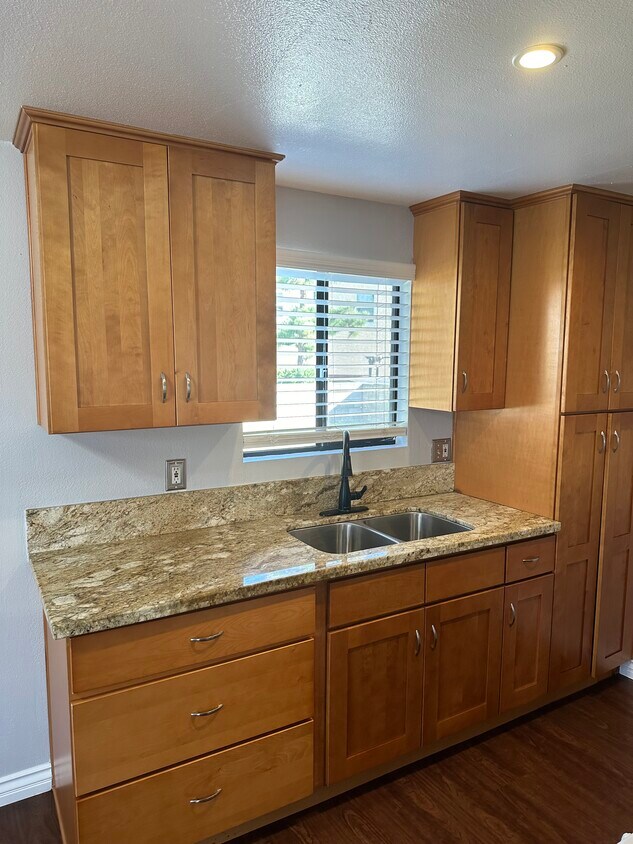 Foto principal - 255 Bloomington Ave
