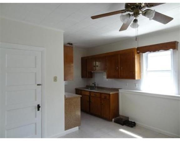 Foto del edificio - ROOM FOR RENT - Walk to Brighton Center