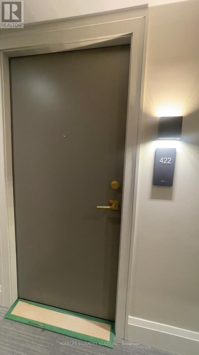 Photo du bâtiment - 2 Manderley Dr