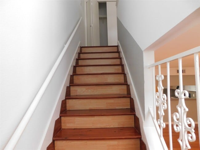 Building Photo - 9200 W Bellfort Ave