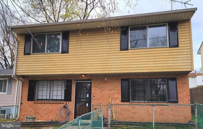 Photo - 6706 Blacklog St House