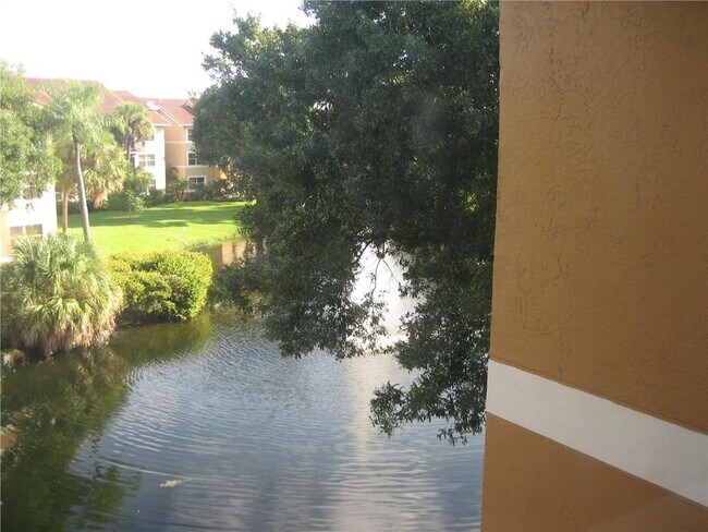 Foto del edificio - 8701 Wiles Rd