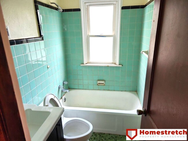 Building Photo - Cute & Cozy Two Bedroom Home Coming Availa...