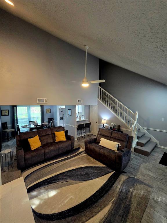Foto del edificio - 14244 Oak Chase Dr