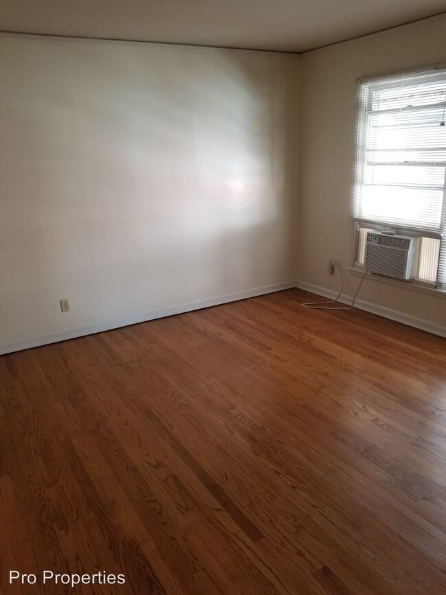 Foto del edificio - 4702 Cass St