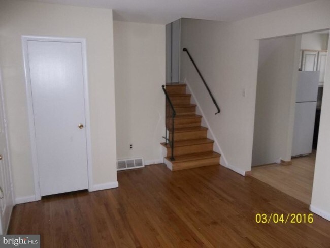 Building Photo - 212 California Trail