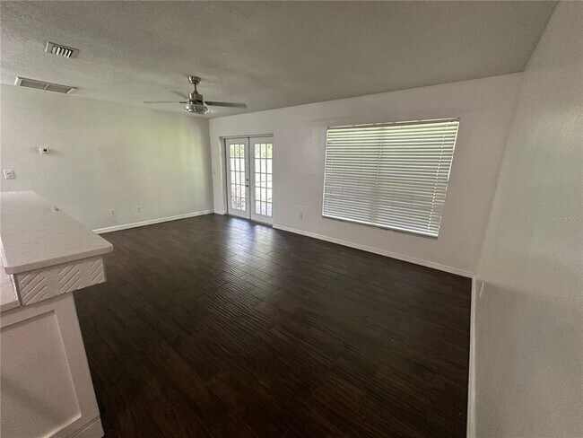 Foto del edificio - 21453 Northwood Dr