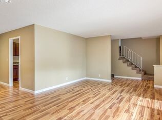 Building Photo - 13405 SW Cresmer Dr