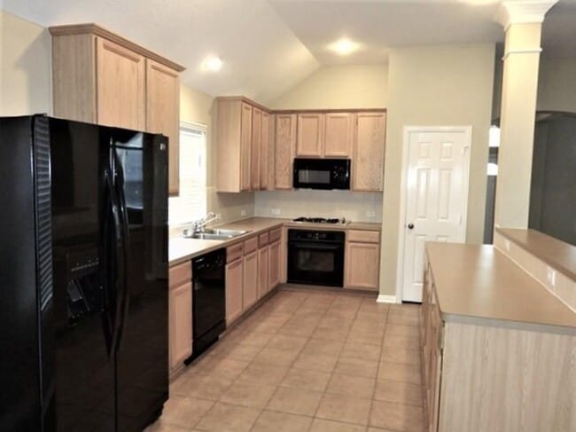 Foto del edificio - 5740 Emerald Brook Ln