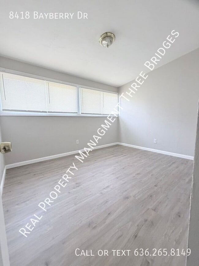 Building Photo - 8418 Bayberry Dr