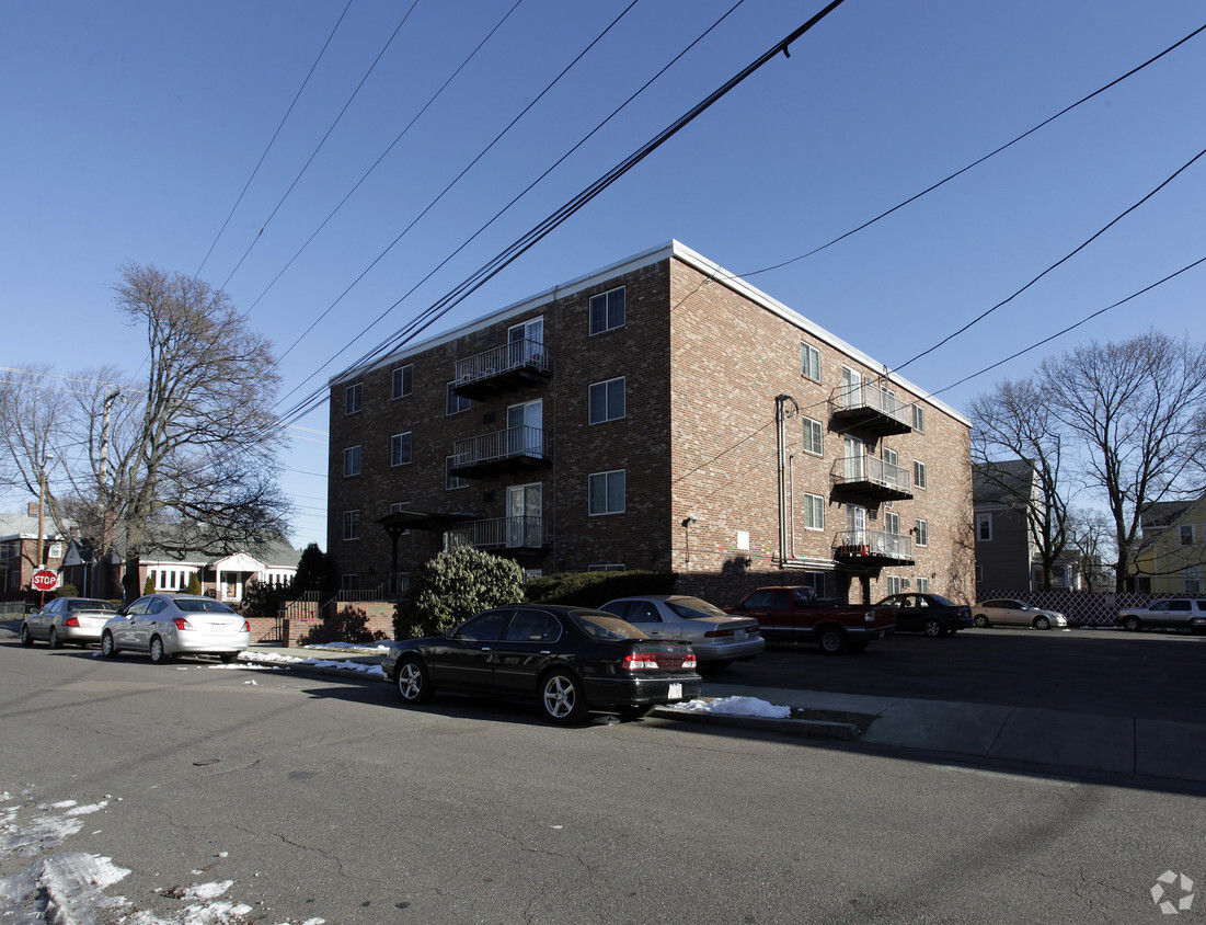 Primary Photo - Four Church Street Apartments