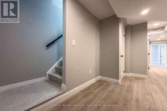Building Photo - 97 Lovett Ln