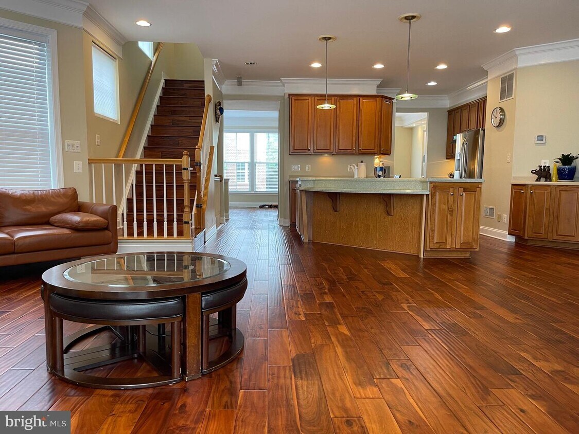 Foto principal - 43075 Hunters Green Square