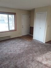 Building Photo - 6962 Winchester Dr