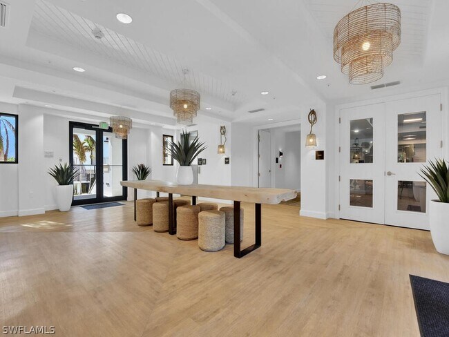 Foto del edificio - 1111 Central Ave