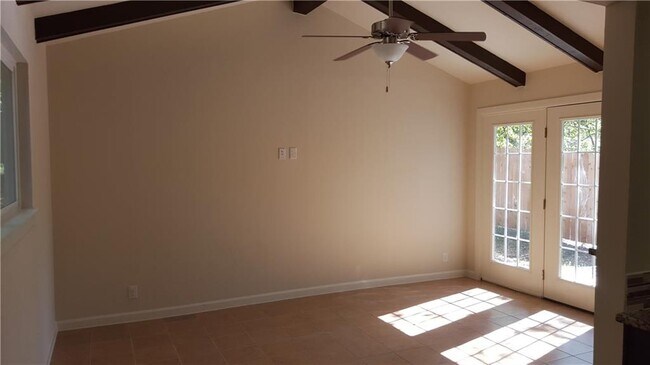 Building Photo - 2507 Glen Springs Way