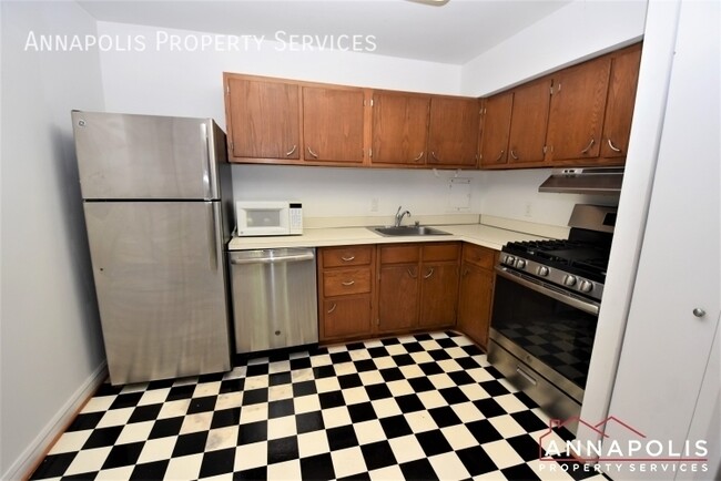 Foto del edificio - 796d fairview ave