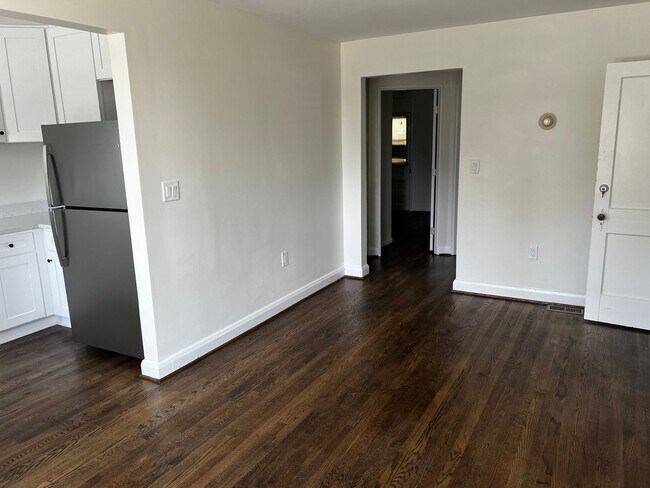 Foto del edificio - 2 Bedroom Duplex in Baltimore