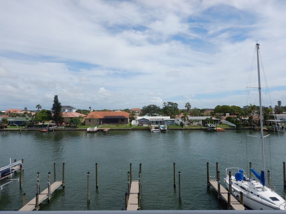 Foto principal - 223 Island Way