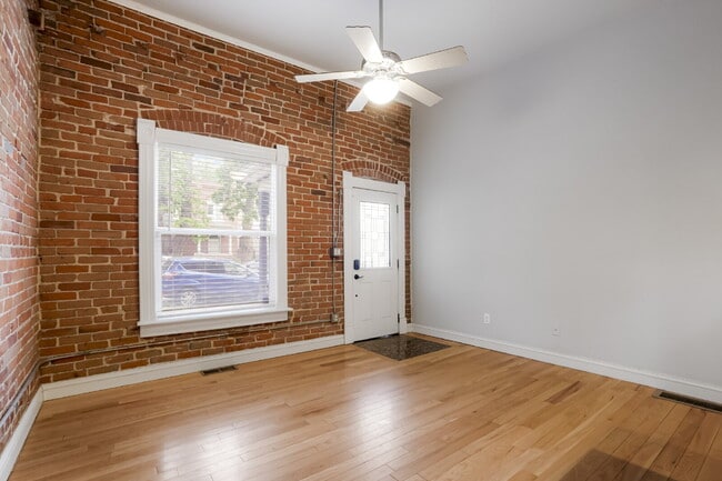 Building Photo - 2446 W 33rd Ave