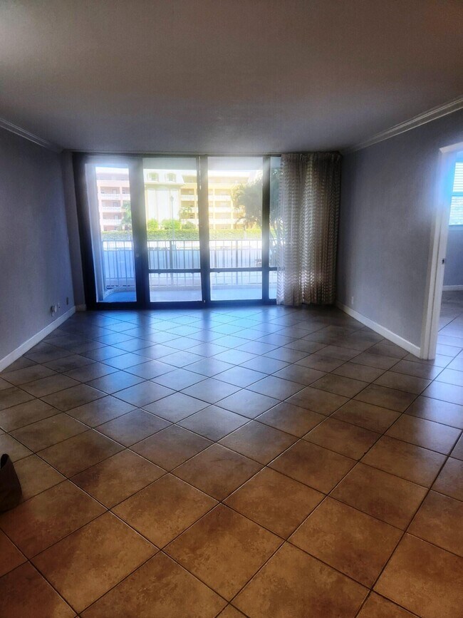Foto del edificio - 336 Golfview Rd
