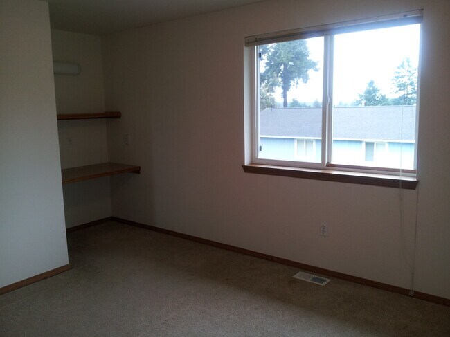 Building Photo - 3303 Jane Russells Way