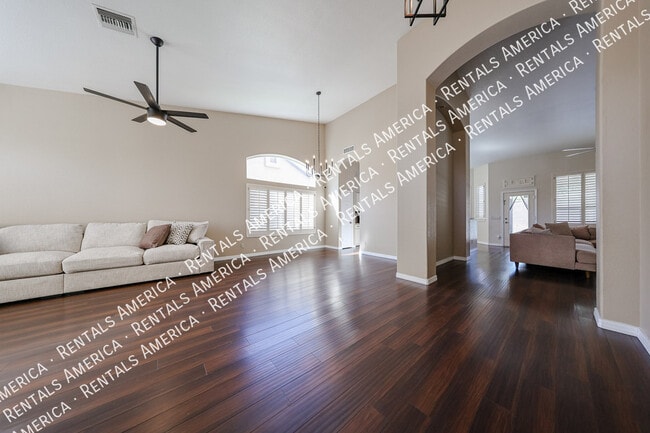 Foto del edificio - 6126 E Juniper Ave