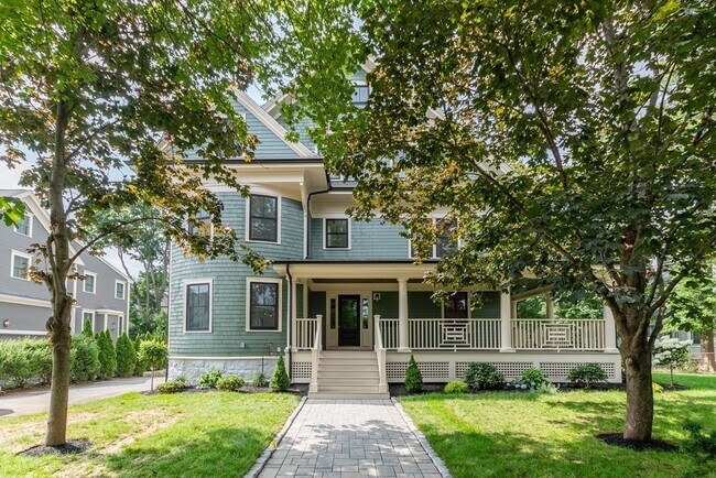 Building Photo - 424 Newtonville Ave