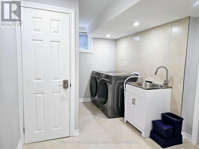 Building Photo - 103 Kingsnorth Blvd