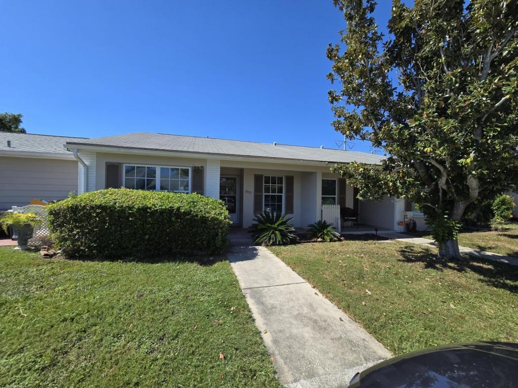 Foto principal - 2955 Stillwell Ct