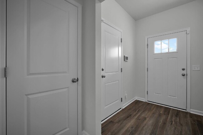 Building Photo - Beautiful home located in The Commons subdivision