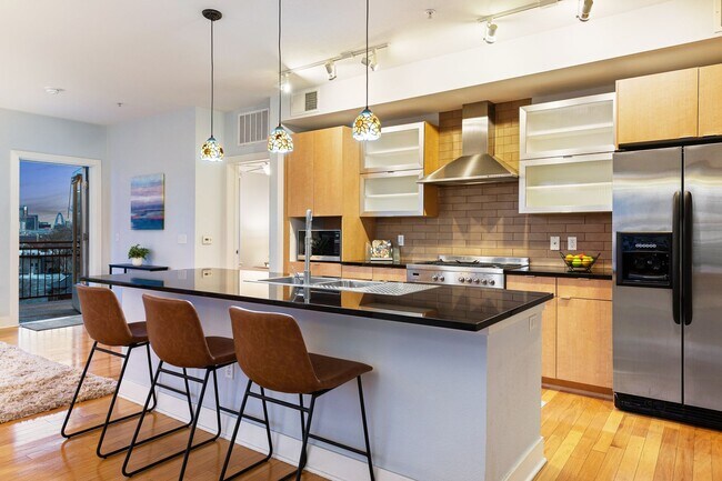 Foto del edificio - Gorgeous condo with city views