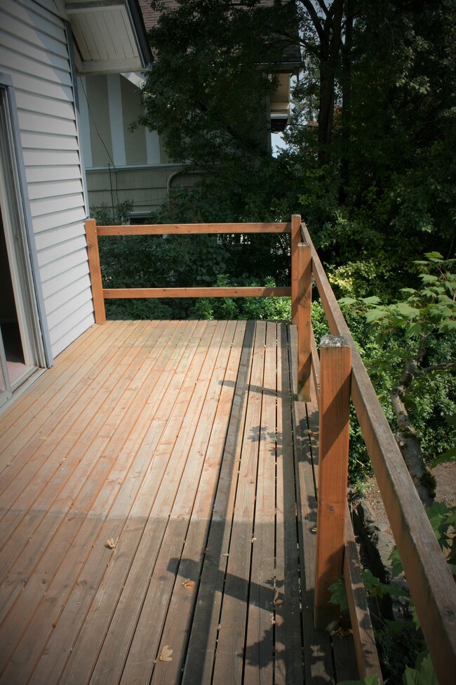 312 NE 58th St, Seattle, WA 98105 - House for Rent in Seattle, WA