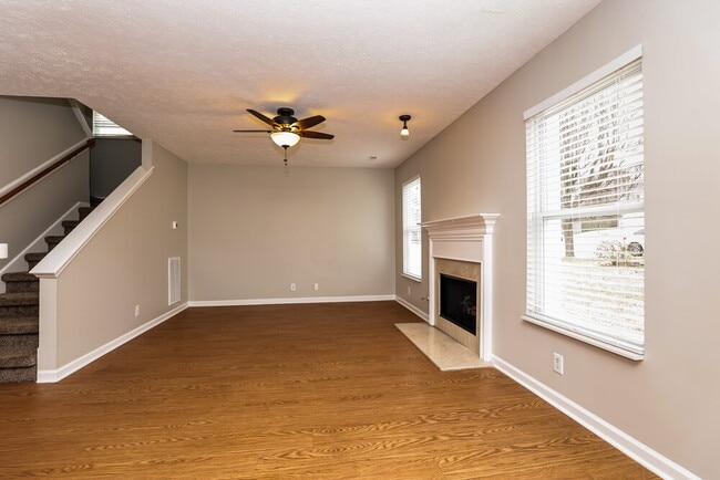 Foto del edificio - 2136 Blake Dr