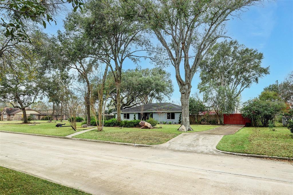 Primary Photo - 4701 Frontier Dr