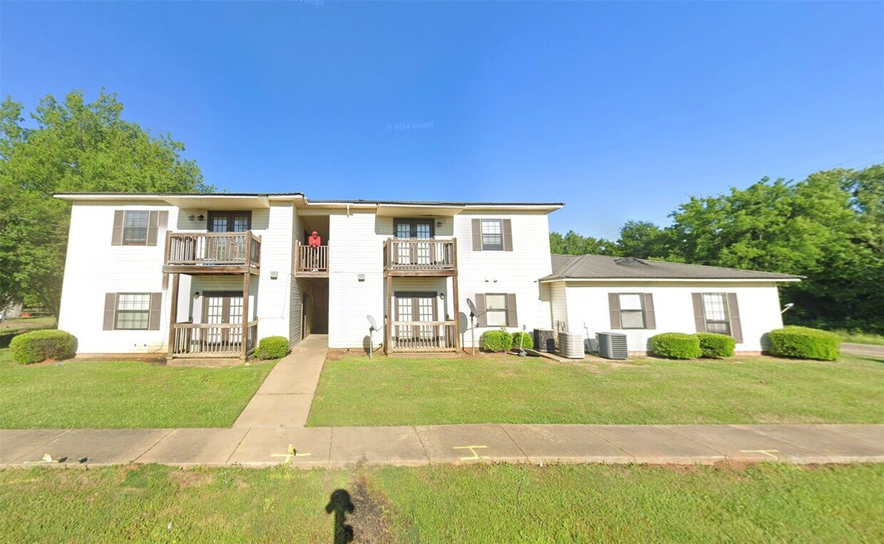 Building Photo - 130 South St